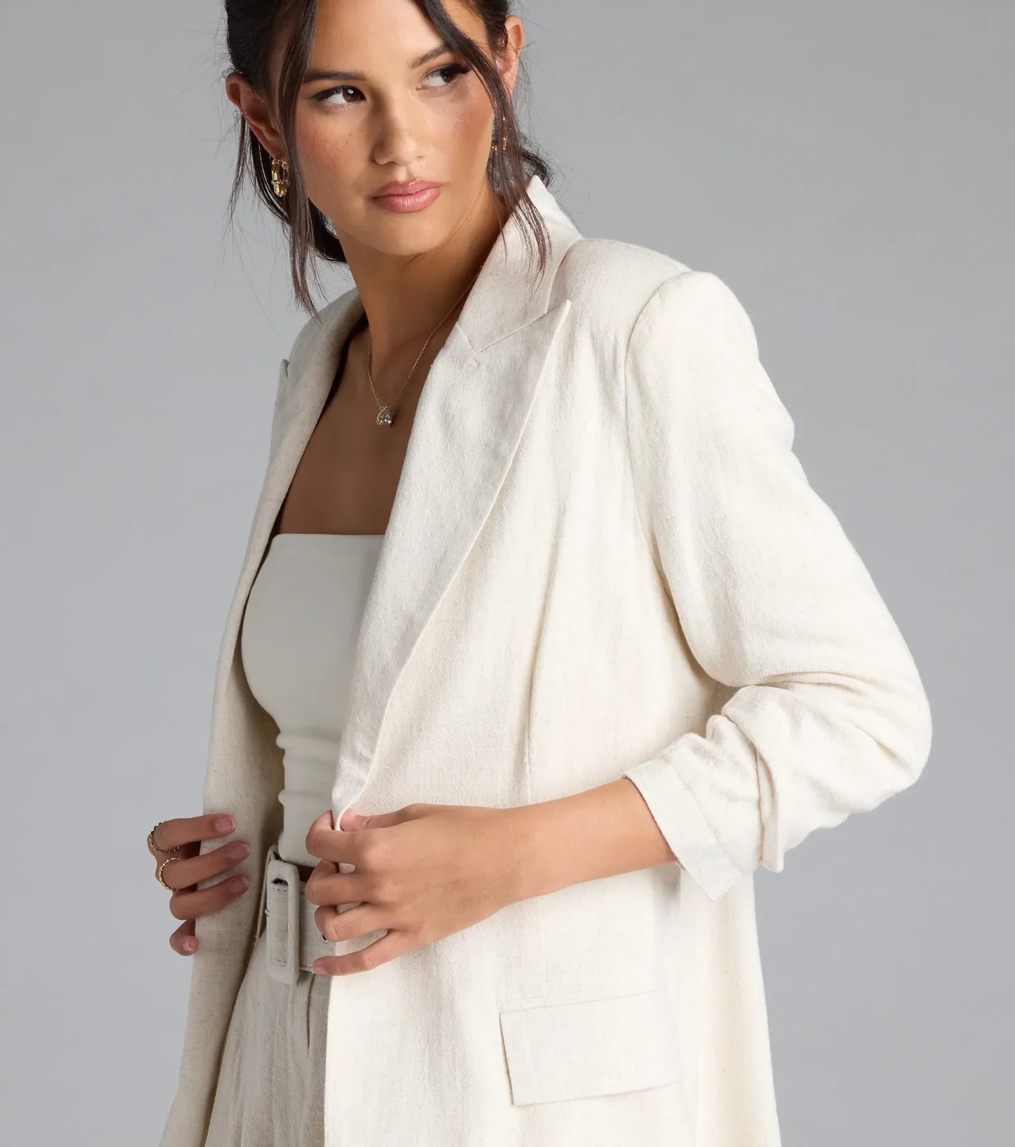 Looking Chic Blazer With Linen