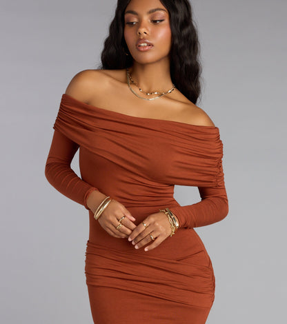 Off-The-Shoulder Moments Slit Maxi Dress